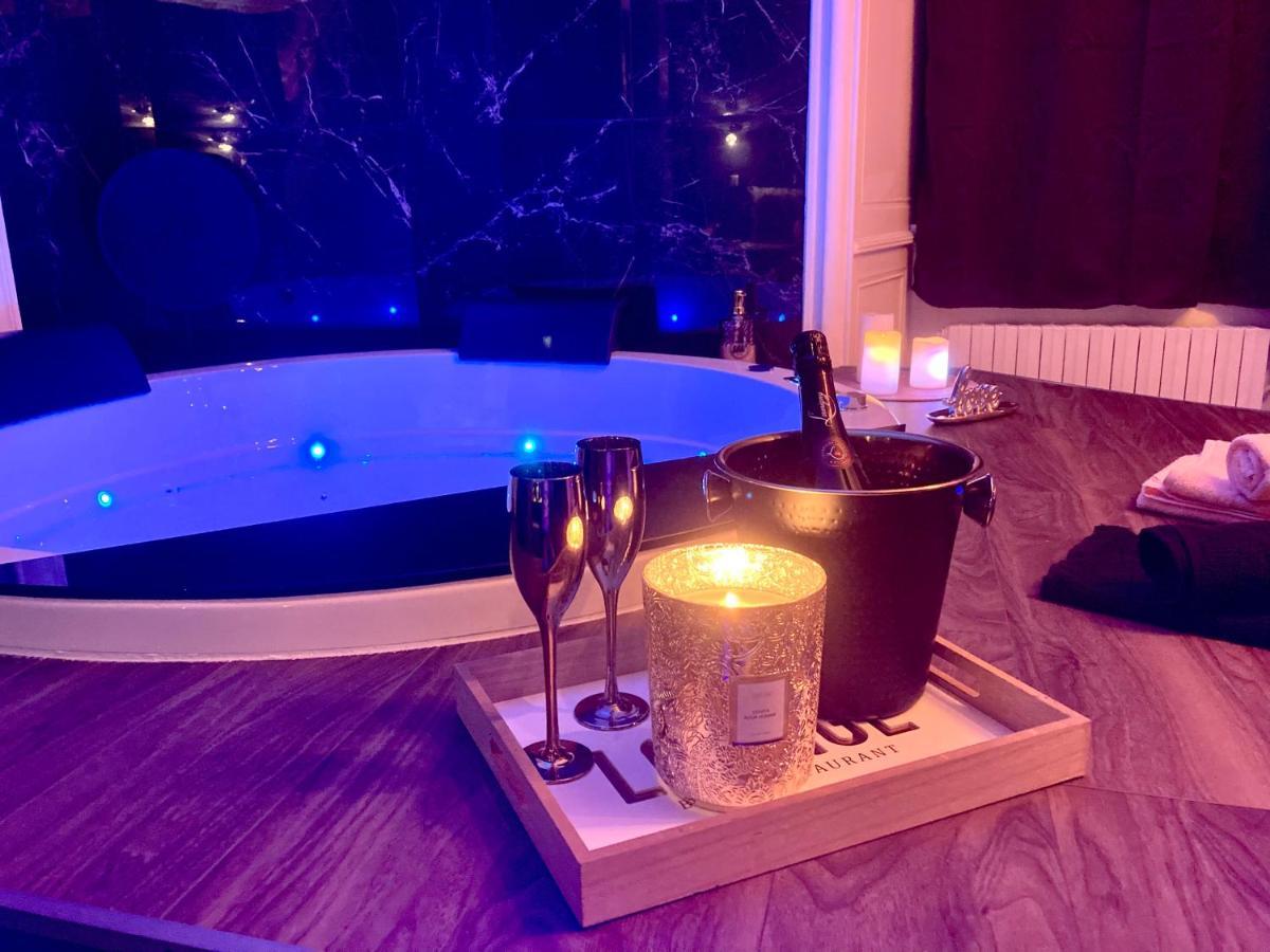 Kassiopee, Romantisme, Balneo, Sauna Apartment *